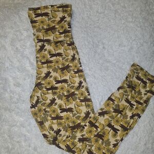 Kate Quinn Floral and Dragonfly Print Leggings